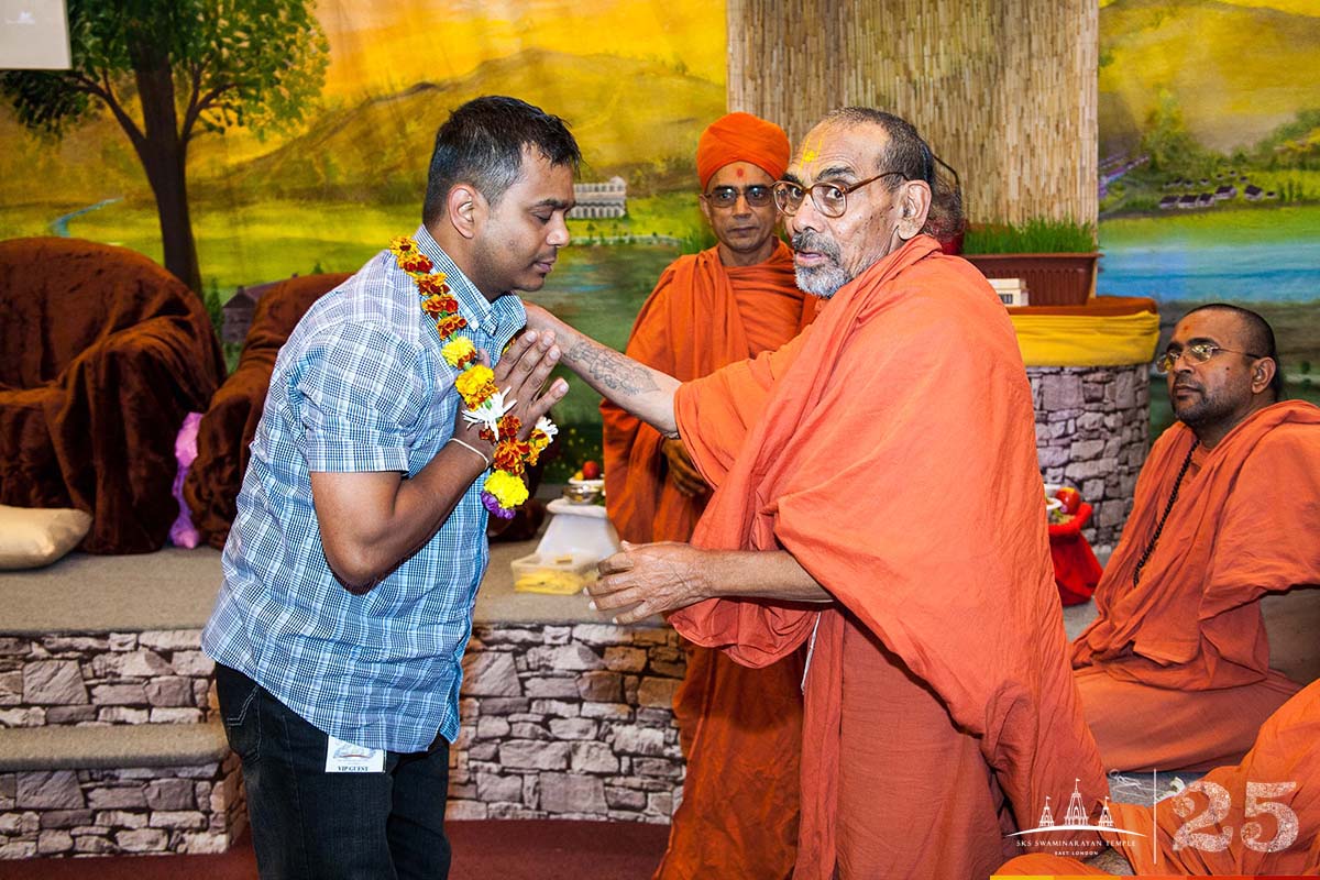 ©1987-2017 SKS Swaminarayan Temple East London